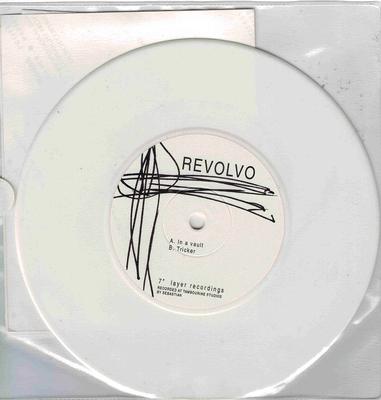REVOLVO - IN A VAULT / Tricker (7")
